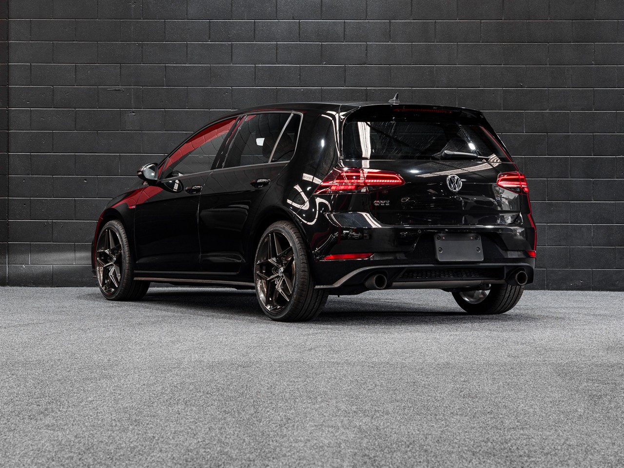 2017 Volkswagen GOLF