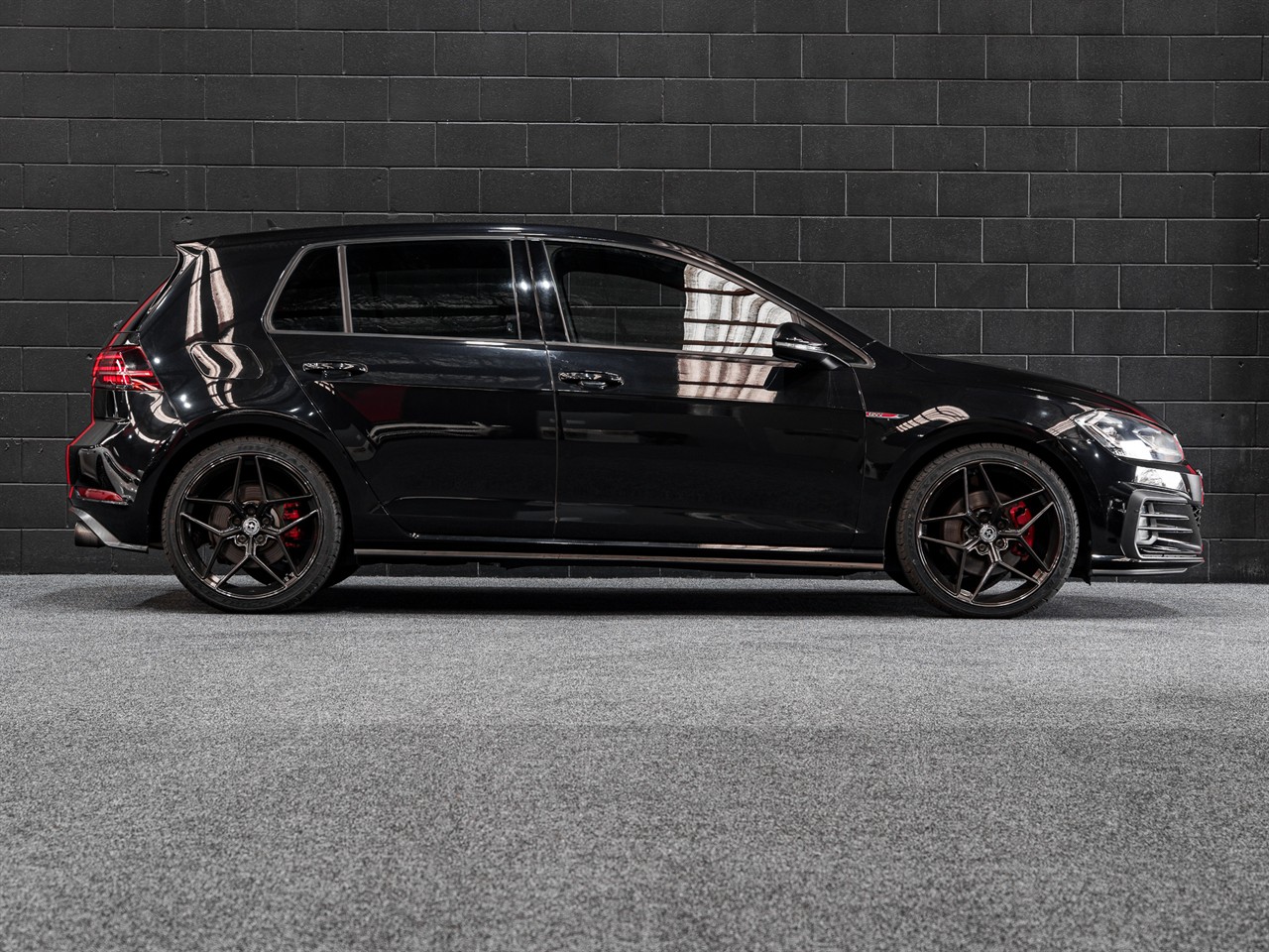 2017 Volkswagen GOLF
