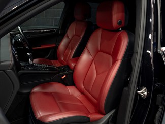 2017 Porsche Macan - Thumbnail