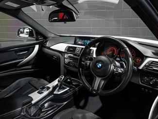 2017 BMW 320I - Thumbnail