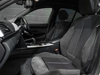 2017 BMW 320I - Thumbnail