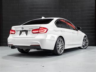 2017 BMW 320I - Thumbnail