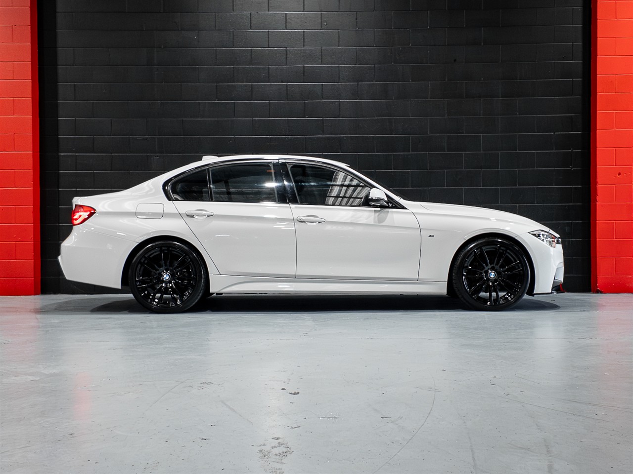 2018 BMW 320I