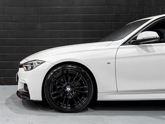 2018 BMW 320I - Thumbnail