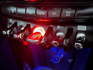 2018 Mini Cooper - Thumbnail