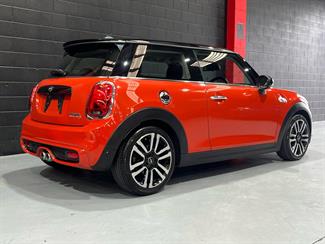 2018 Mini Cooper - Thumbnail