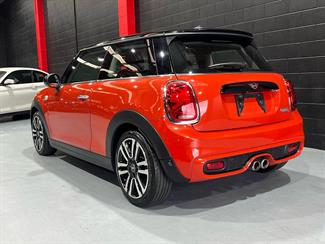 2018 Mini Cooper - Thumbnail