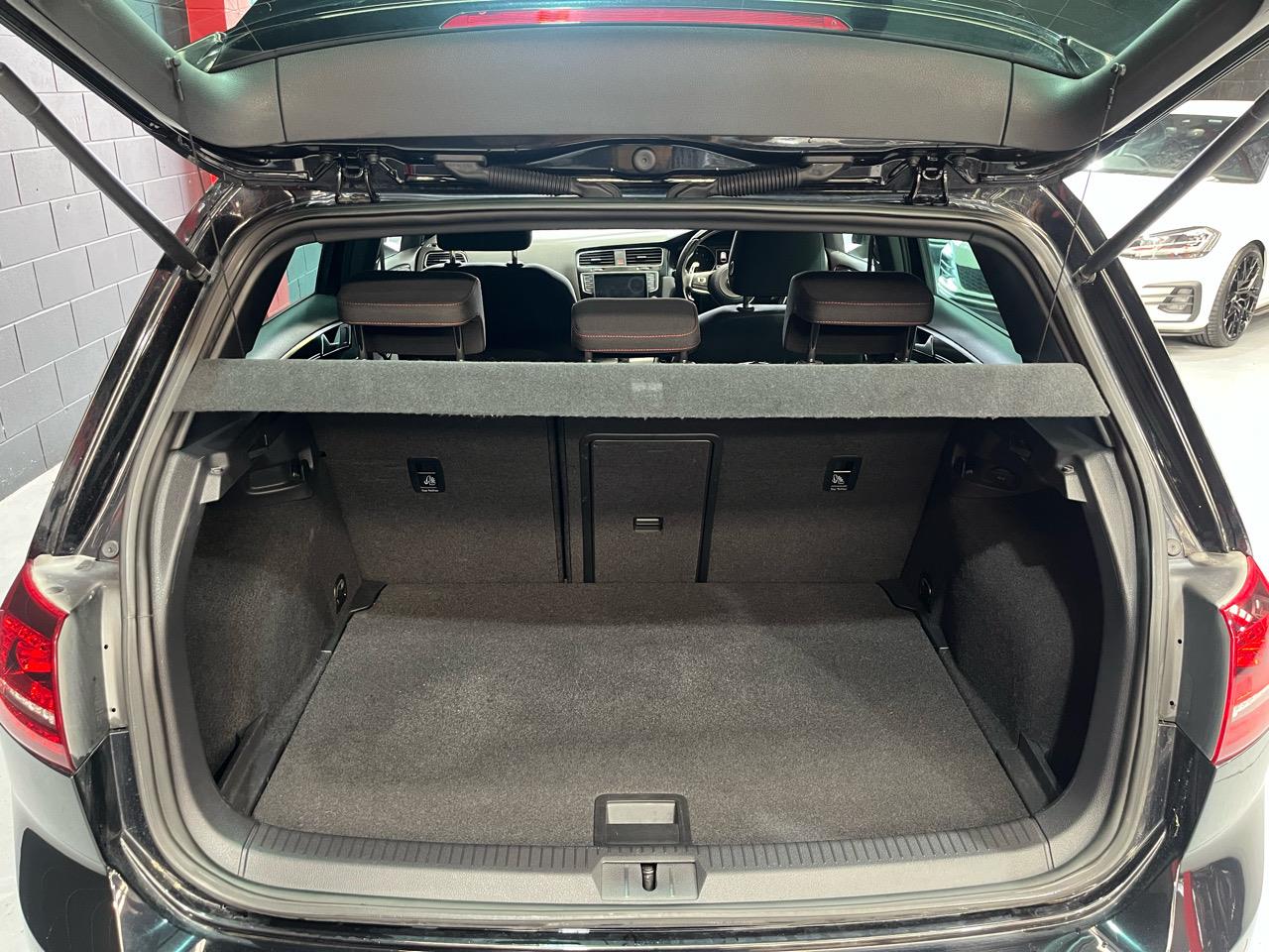 2014 Volkswagen GOLF
