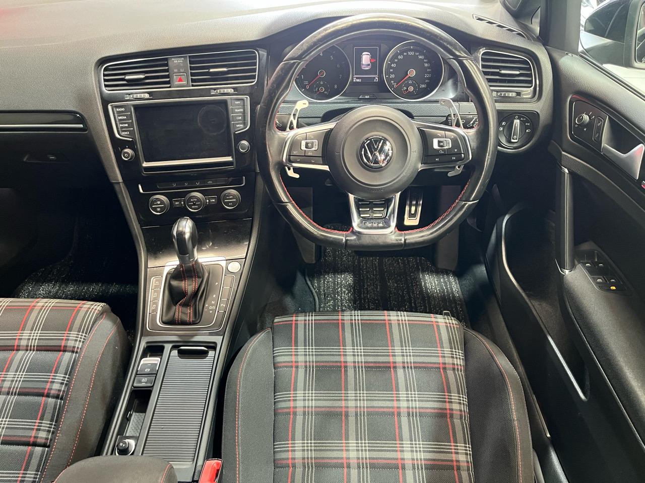2014 Volkswagen GOLF