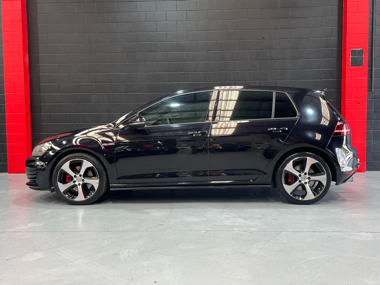 2014 Volkswagen GOLF