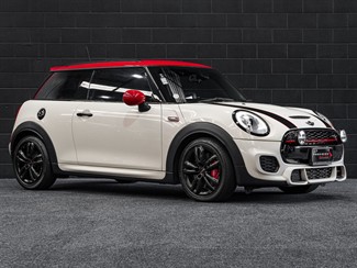 2017 Mini Cooper - Thumbnail