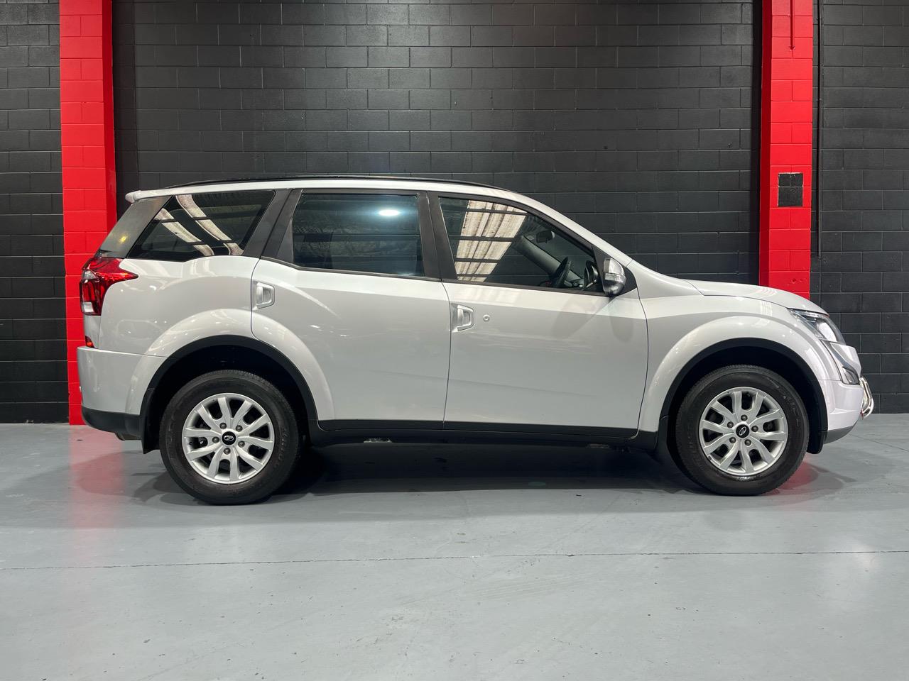 2019 Mahindra XUV500