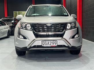 2019 Mahindra XUV500 - Thumbnail