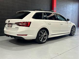 2019 Skoda Superb - Thumbnail