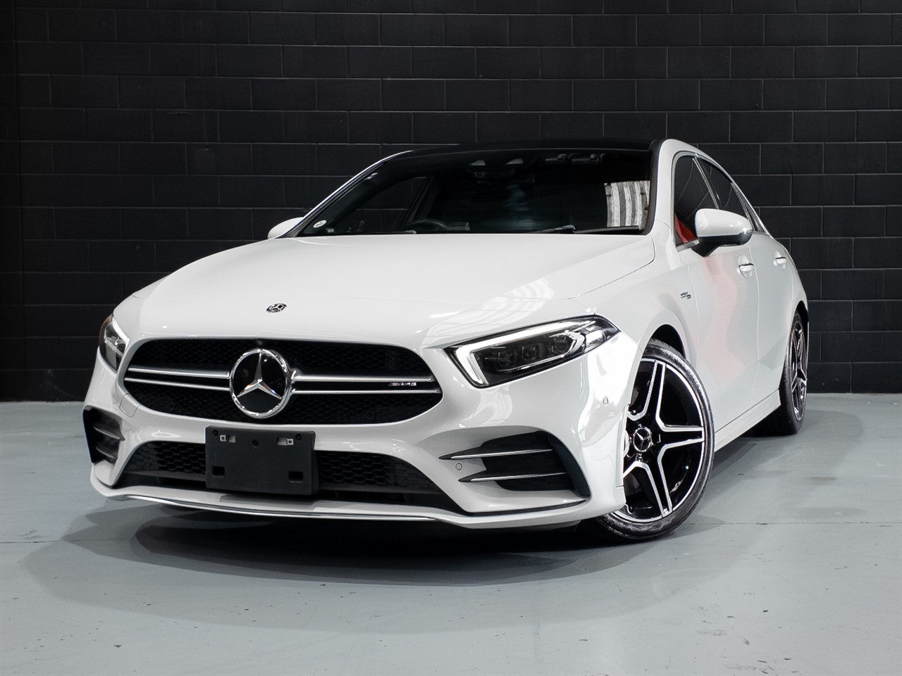 2020 Mercedes-Benz A 35