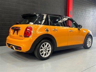 2015 Mini Cooper - Thumbnail