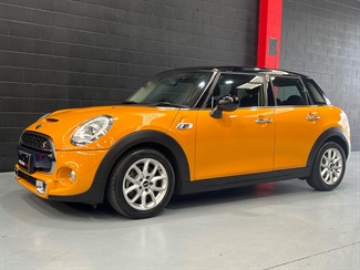 2015 Mini Cooper - Thumbnail