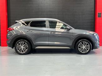2017 hyundai Tucson - Thumbnail