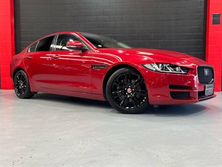 2018 Jaguar XE - Thumbnail