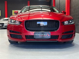 2018 Jaguar XE - Thumbnail