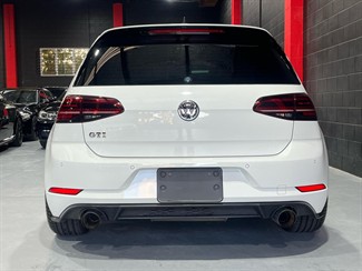 2017 Volkswagen GOLF - Thumbnail