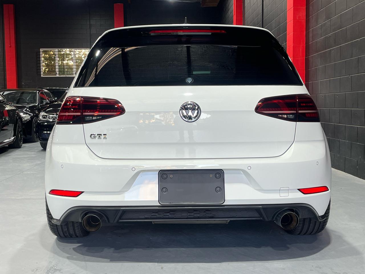 2017 Volkswagen GOLF