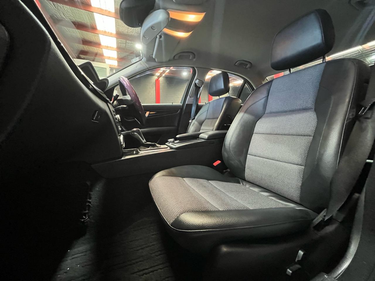 2011 Mercedes-Benz C 200