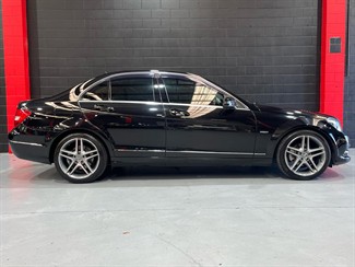 2011 Mercedes-Benz C200 - Thumbnail