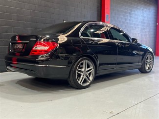 2011 Mercedes-Benz C200 - Thumbnail