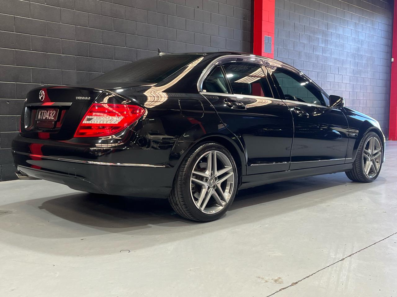 2011 Mercedes-Benz C200