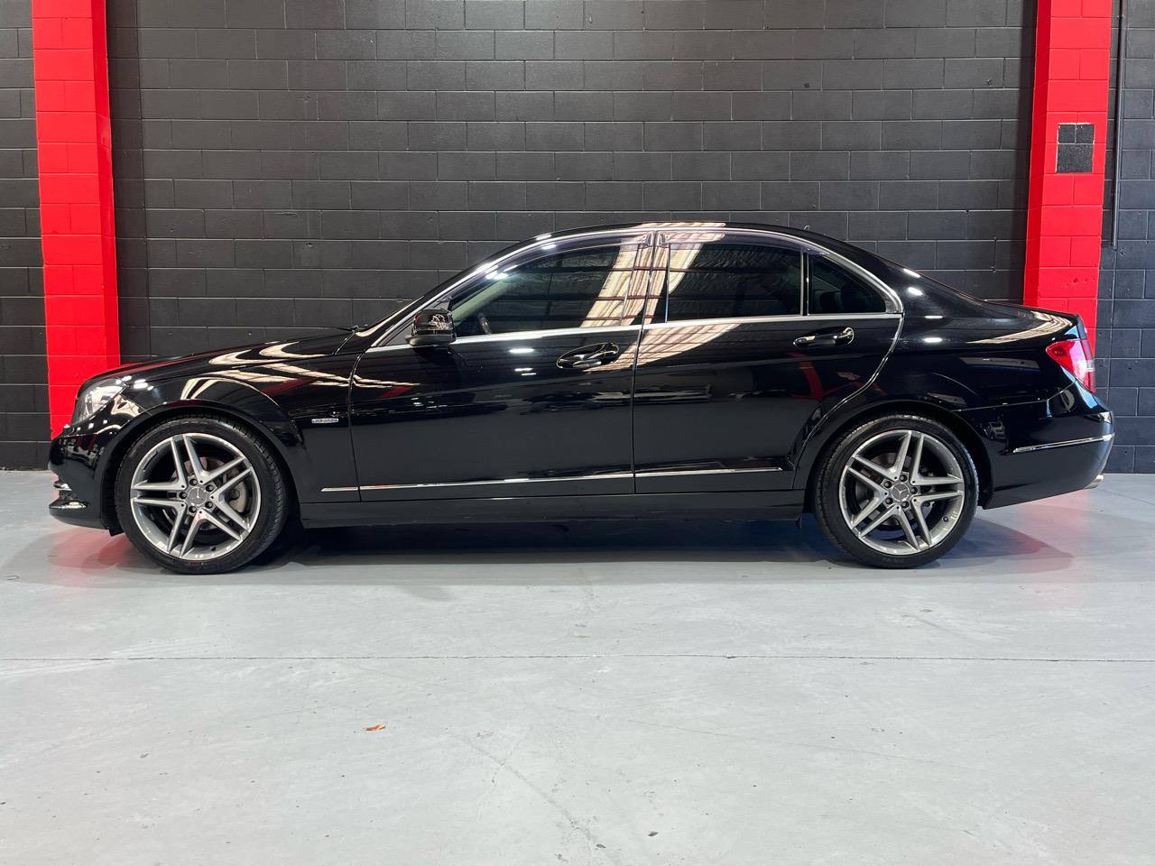 2011 Mercedes-Benz C200