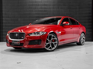 2017 Jaguar XE - Thumbnail