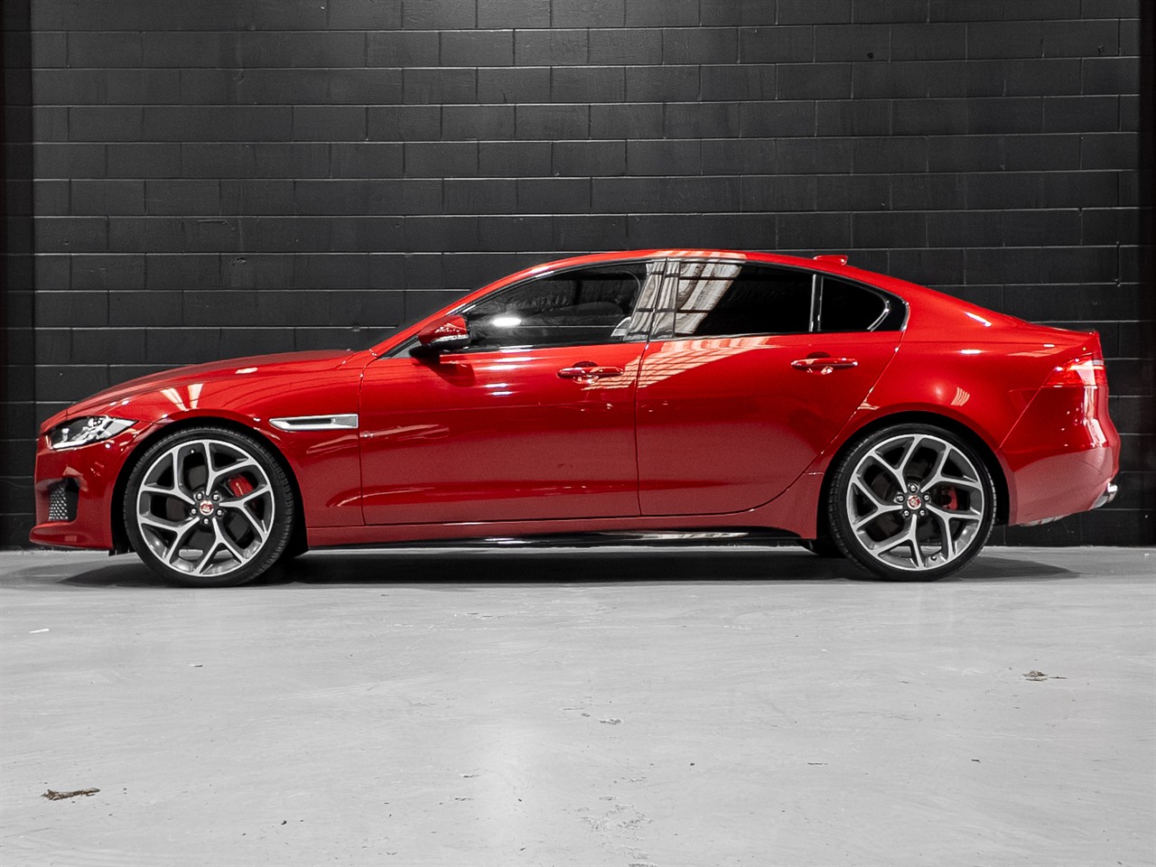 2017 Jaguar XE