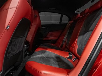 2017 Jaguar XE - Thumbnail