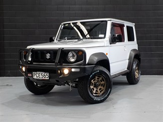 2022 Suzuki Jimny - Thumbnail
