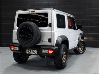 2022 Suzuki Jimny - Thumbnail