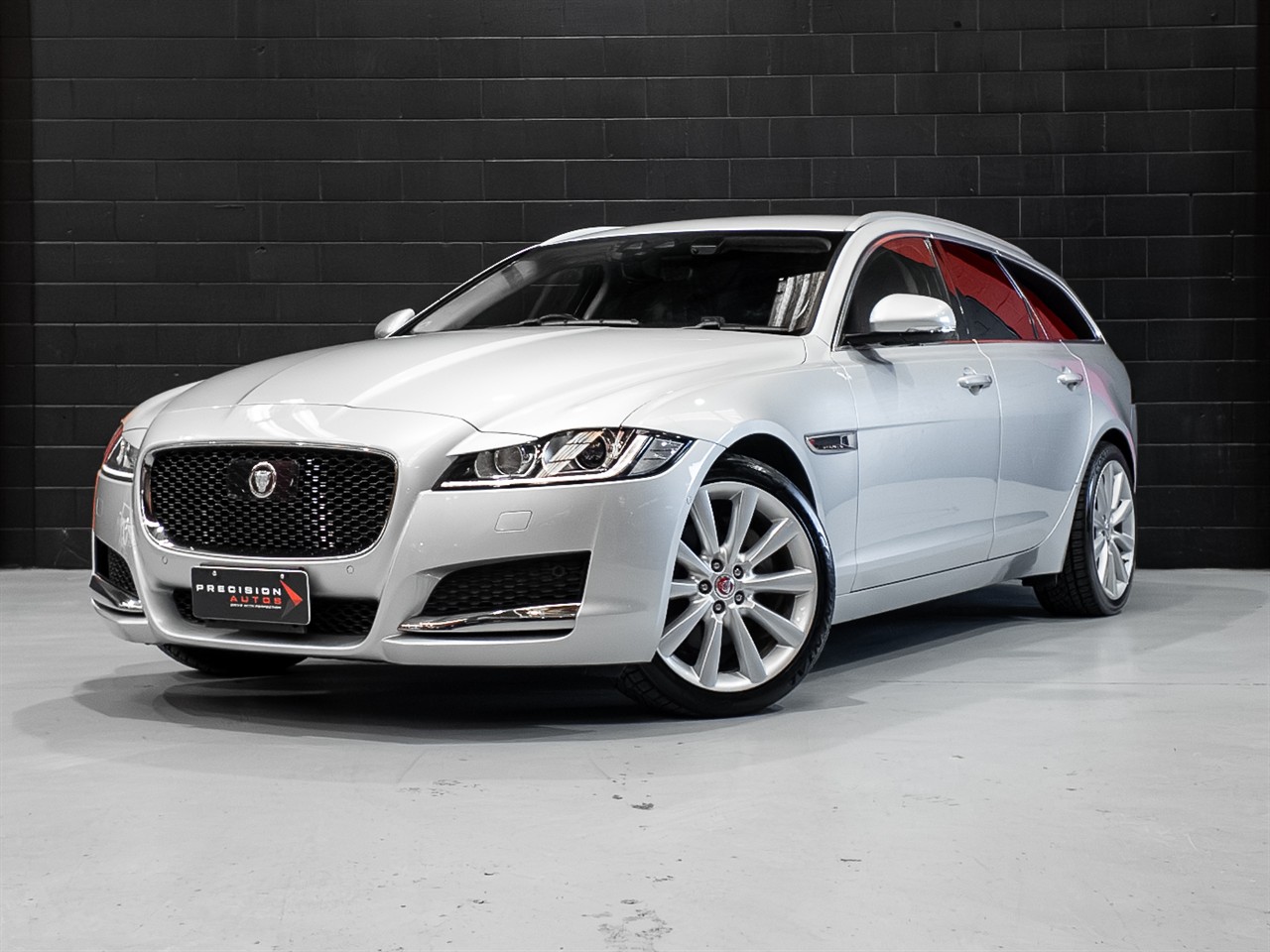 2020 Jaguar XF