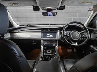 2020 Jaguar XF - Thumbnail