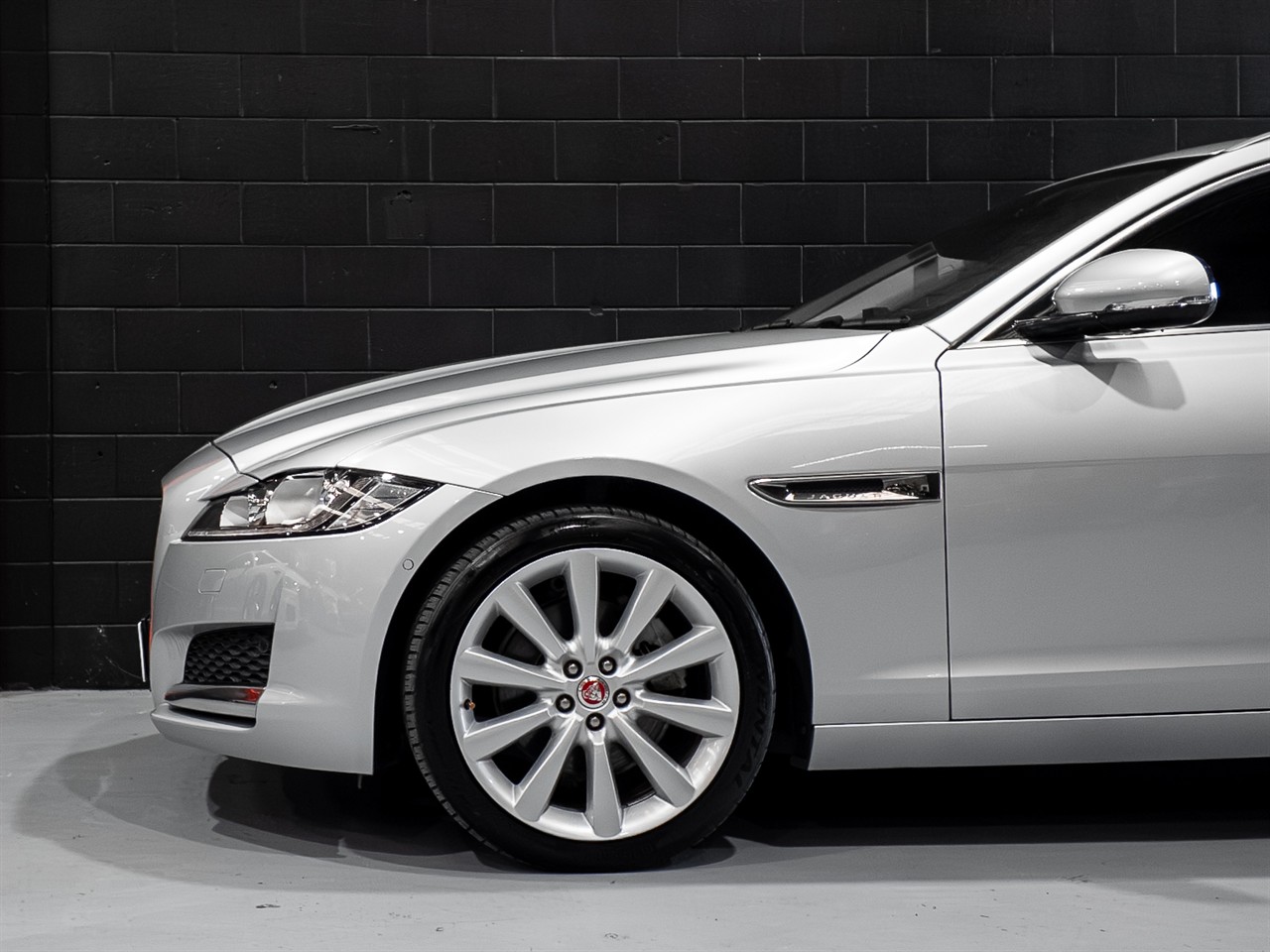 2020 Jaguar XF