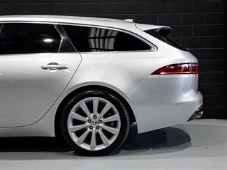2020 Jaguar XF - Thumbnail