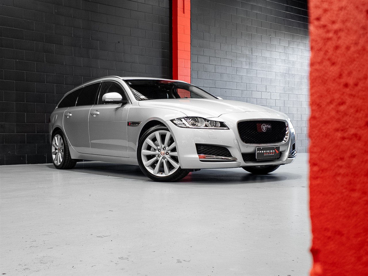 2020 Jaguar XF
