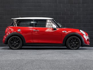 2015 Mini Cooper - Thumbnail