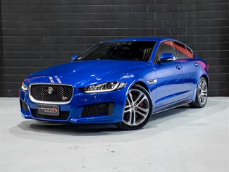 2018 Jaguar XE - Thumbnail