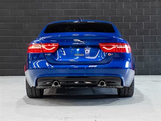 2018 Jaguar XE - Thumbnail