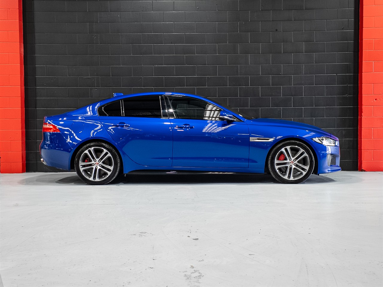 2018 Jaguar XE