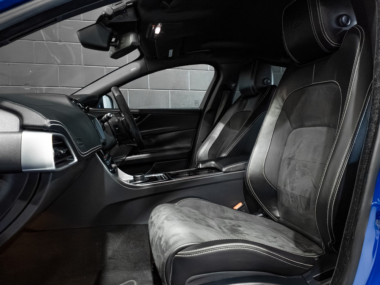 2018 Jaguar XE