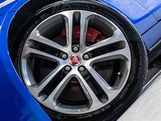 2018 Jaguar XE - Thumbnail