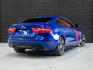 2018 Jaguar XE - Thumbnail