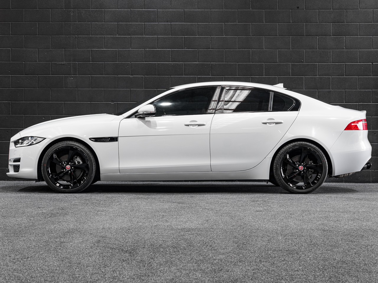 2016 Jaguar XE