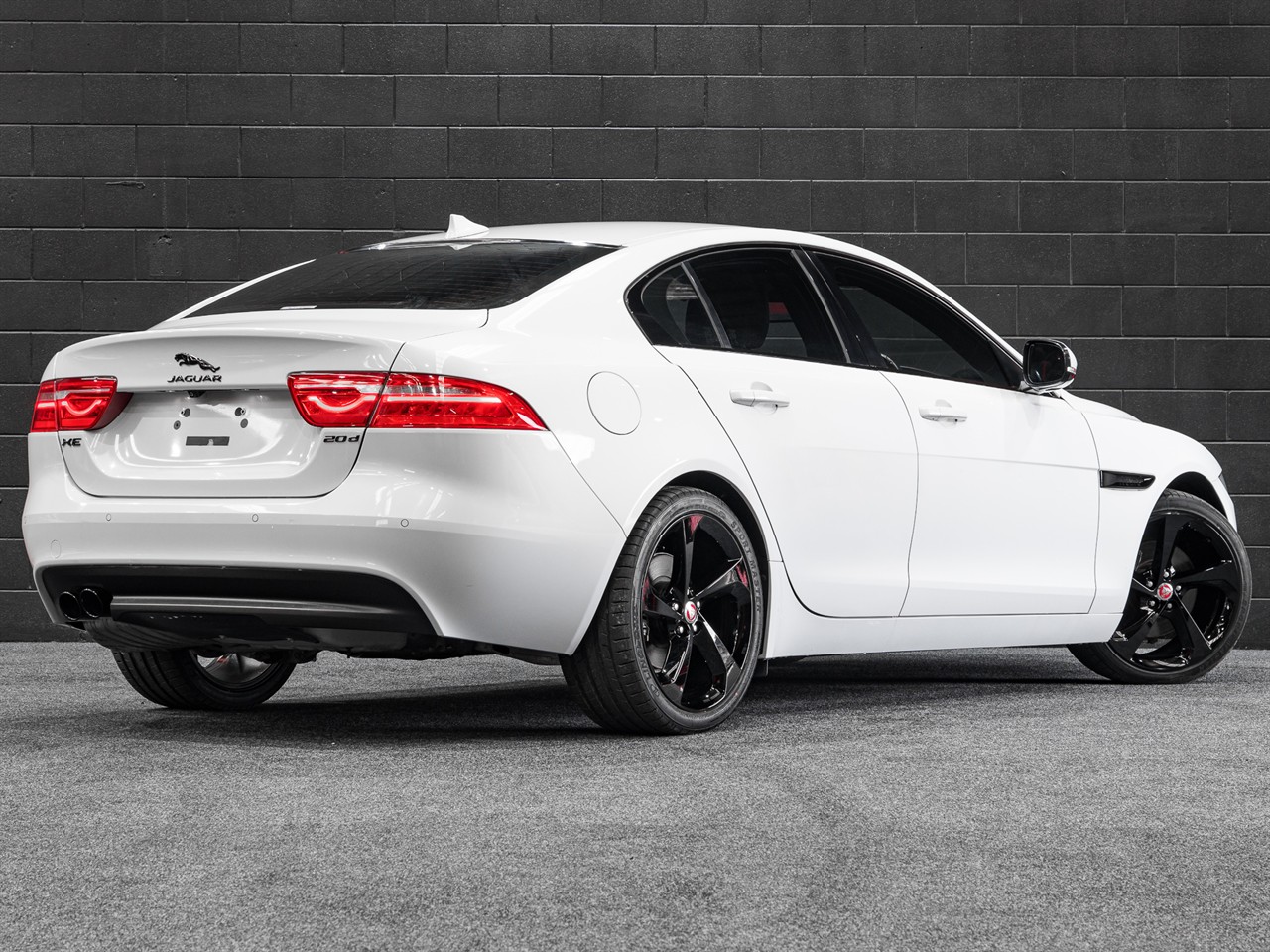 2016 Jaguar XE
